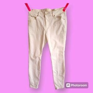 H&M White Slim Mom High Ankle Jeans Size 14